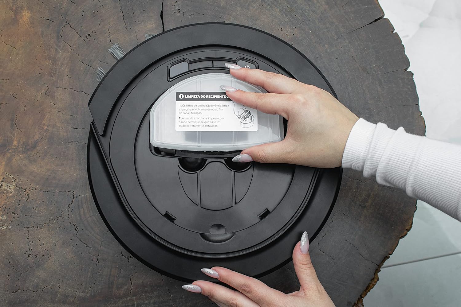 WAP Aspirador de Pó Robô ROBOT W90 3 em 1 Automático 250ml Sistema Antiqueda e Rodas Emborrachadas 30W 3 6VDC Bivolt - Premium