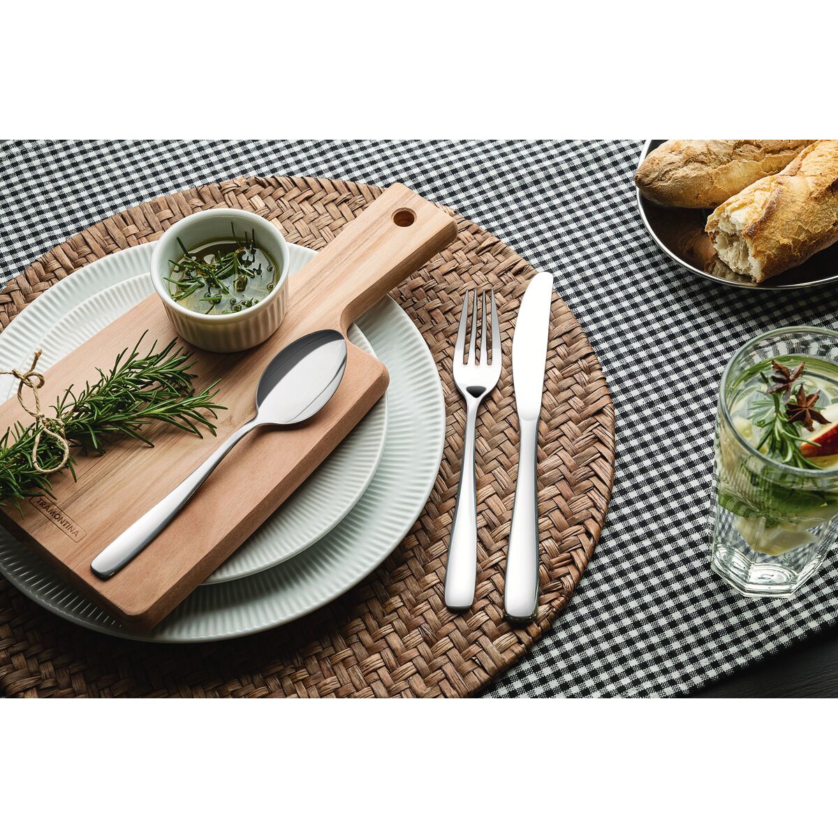 Faqueiro Tramontina Amazonas em Aço Inox com Facas de Mesa Acabamento Brilho 48 Peças - Versátil